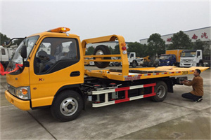 梁园区哪里有拖车服务